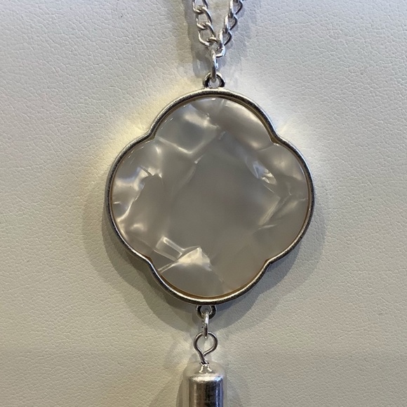 Lucite Quatrefoil Tassel Necklace - Picture 2 of 2